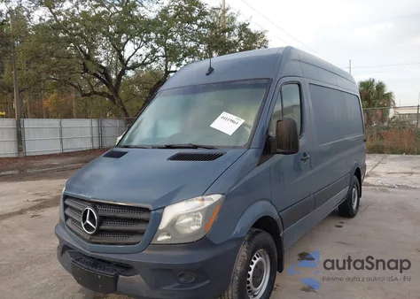 2018 Mercedes-Benz Sprinter 2500 Standard Roof V6 z USA, uszkodzony, nr VIN WD3PE7CD6JP643558